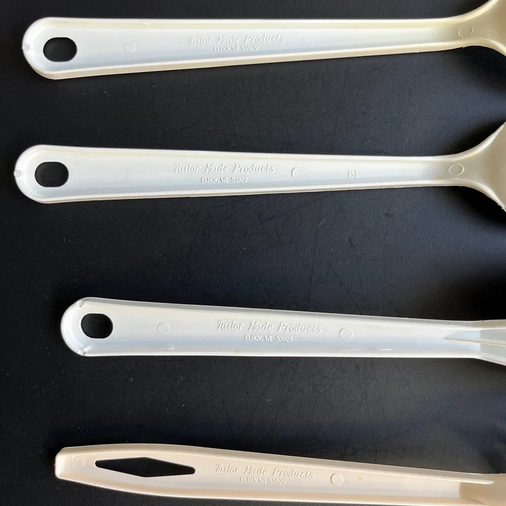 VTG Tailor Made Lot of 4 Kitchen‎ Utensils White Cream Durable Cooking Nylon